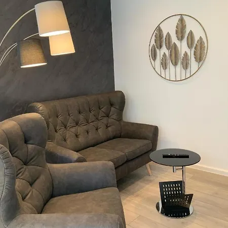 - Zum Hafen 公寓 萨斯尼茨